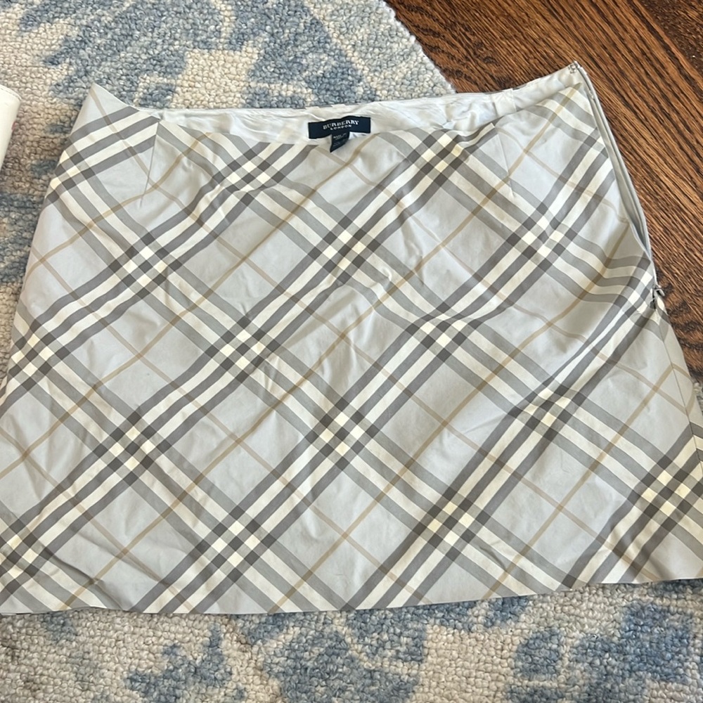 Burberry London blue label mini skirt blue and cream